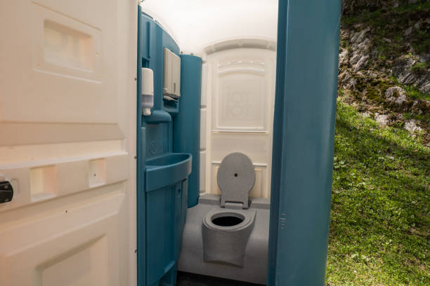 Best Porta potty delivery and setup  in Awendaw, SC